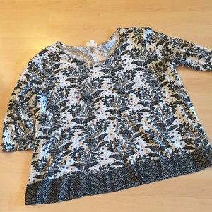 JJill light cotton V neck top